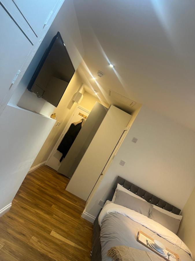 Large Modern Studio Flat Apartamento Londres Exterior foto